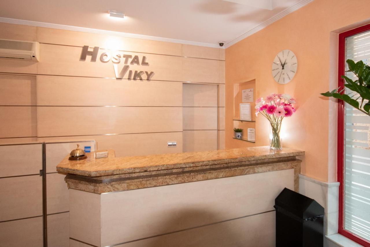 Hostal Viky Madrid Exterior photo